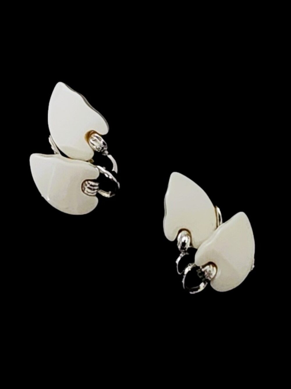 Vntg 50s Claudette Signed White Thermoset Lucite Silver Tone Clip-On Earrings